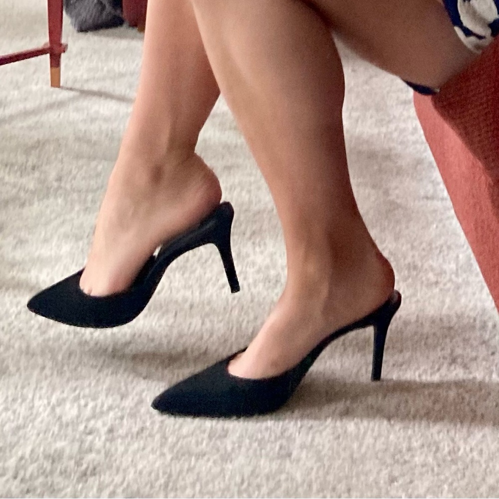 Steve Madden Black Heeled Shoes - Picture 3 of 3